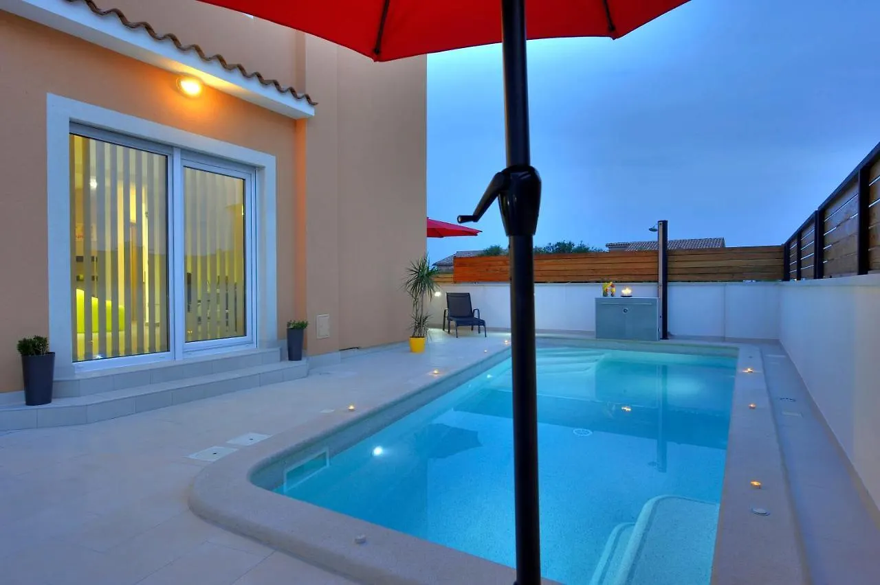 Villa With Private Pool In Village Jadreski Pula Croatia